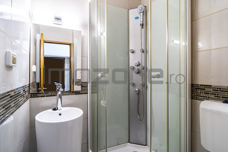 Sebastian 141, 3 camere, 78 mp, et. 1, 2 bai, centrala proprie, disponibil imediat